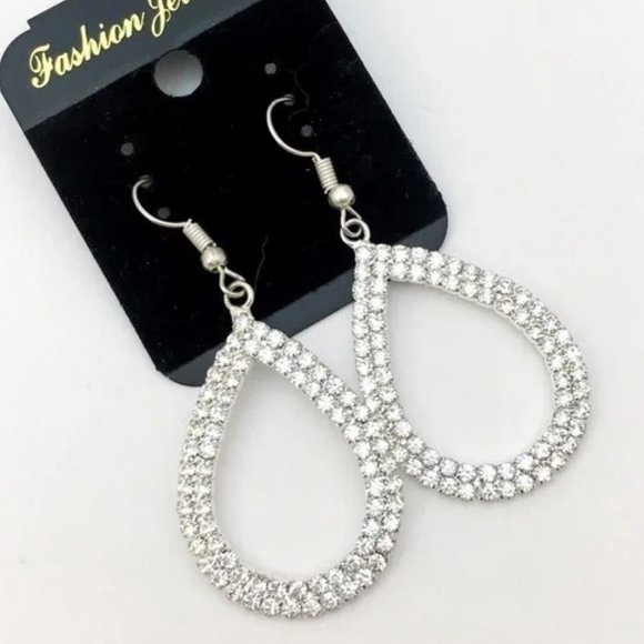 Simple Classic Rhinestone Drop Earrings - Picture 2 of 3
